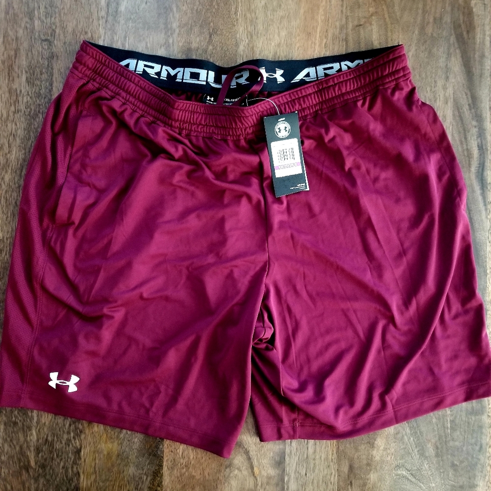 Under Armour moisture wick material athletic short